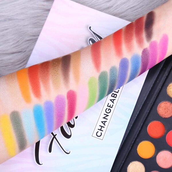 Highly Pigmented Eye Makeup Palette, Matte Shimmer Metallic Eyeshadow Pallet Long Lasting Blendable Natural Colors Make Up Eye Shadows Cosmetics Gift Kit - Image 5