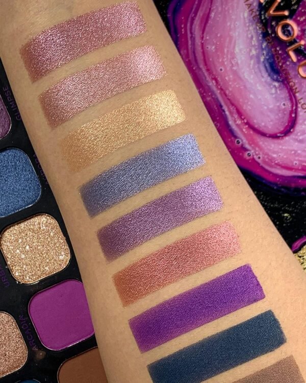 Makeup Revolution Maxi Reloaded Palette, Eyeshadow Palette, 45 Highly Pigmented Neutral Shades, Large It Up, 1.35g - Image 7