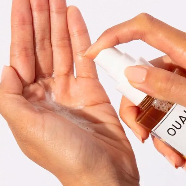 OUAI Wave Spray Travel Size - Coconut Oil & Rice Protein Texturizing Mist for Beach Waves, Volume & Shine - Paraben-Free, Safe for Color & Keratin-Treated Hair (1.7 fl oz) - Image 7