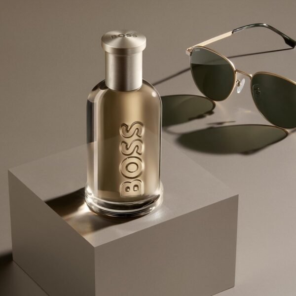 Hugo Boss Bottled Eau de Parfum – Woody Men's Cologne – With Notes of Apple, Cardamom & Vetiver – Long Lasting Fragrance - Image 6