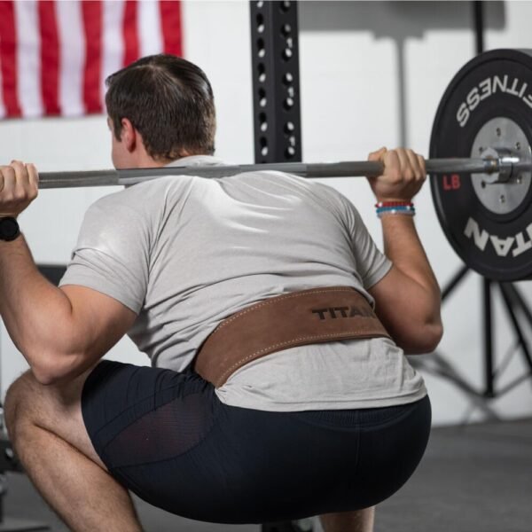 Titan Fitness Medium Weightlifting Belt, 26" - 33" 4-Inch-Wide Belt, 10mm Thick, Powerlifting, Deadlifts - Image 5
