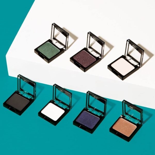 wet n wild Color Icon Eyeshadow - Ultra-Pigmented, Vitamin E Infused for a Silky-Smooth Moisturizing Application, Cruelty-Free & Vegan - Sugar - Image 8