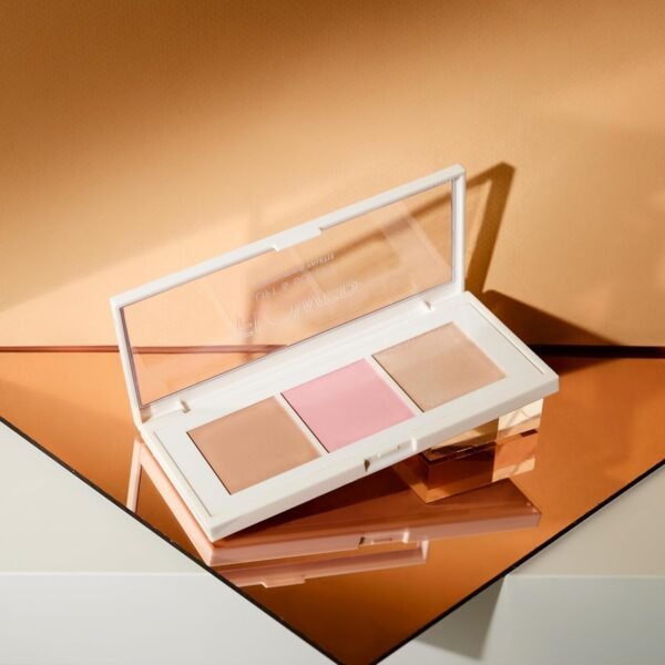 FLOWER BEAUTY By Drew Barrymore Lift & Sculpt Contouring Palette - Contour + Blush + Highlight - Creamy + Blendable Powder (Light to Medium) - Image 7