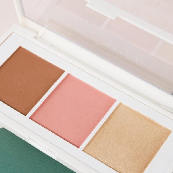 FLOWER BEAUTY By Drew Barrymore Lift & Sculpt Contouring Palette - Contour + Blush + Highlight - Creamy + Blendable Powder (Light to Medium) - Image 10