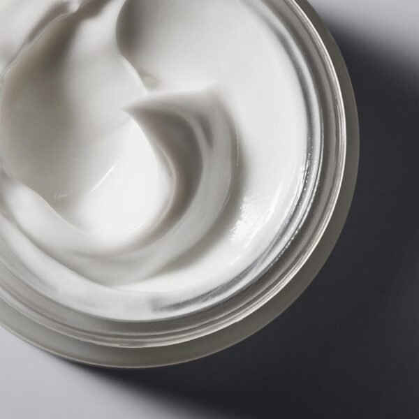 philosophy renewed hope in a jar smooth glow multi-tasking moisturizer, 2 Fl. Oz. - Image 3