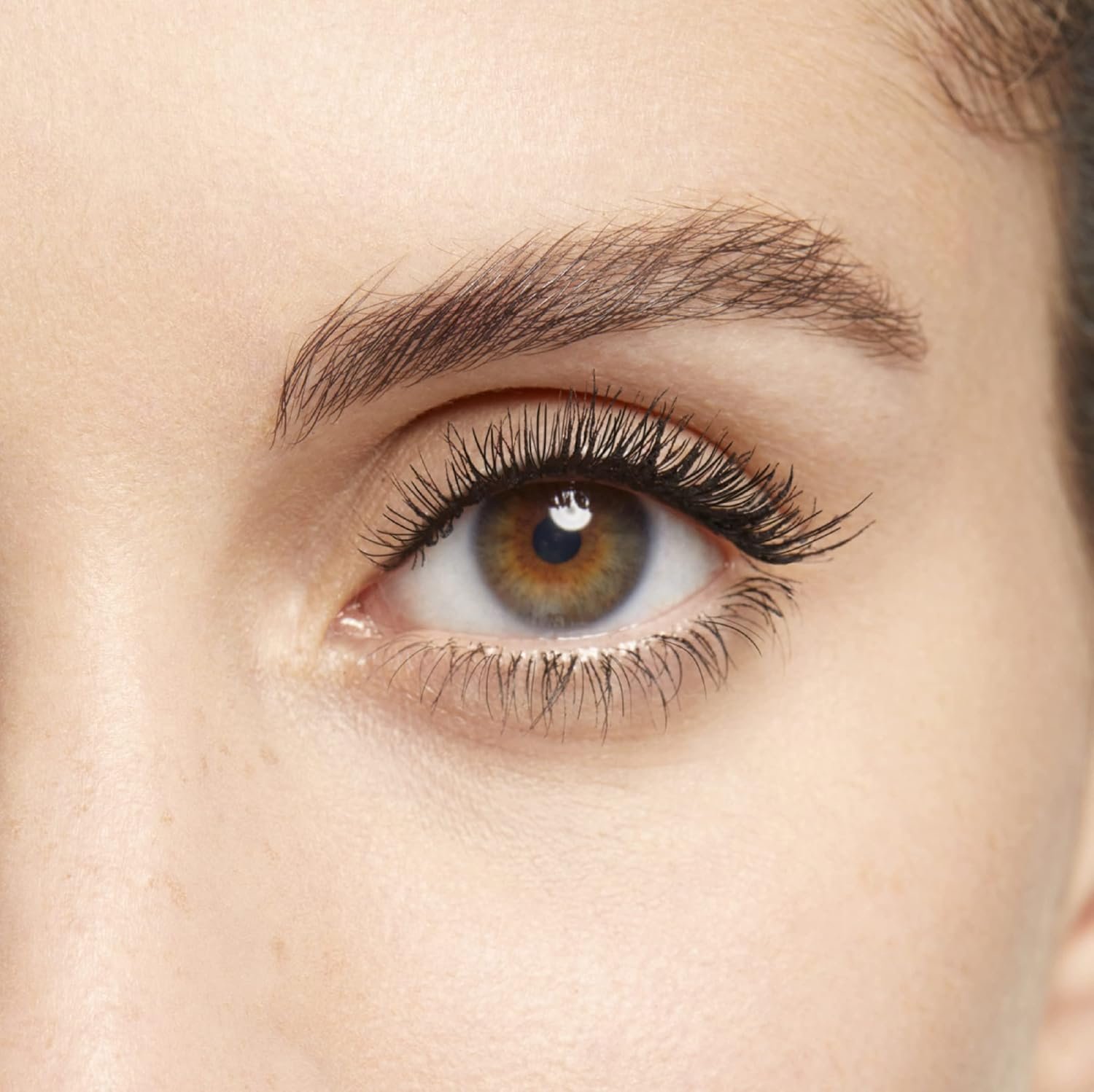 Clarins Supra Volume Mascara | Award-Winning | Volumizing and Lengthening | Double Volume Effect | Visibly Thickens and Smoothes Lashes | Clump-Free and Smudge-Proof | Long-Wearing | 0.2 Ounces - Image 5