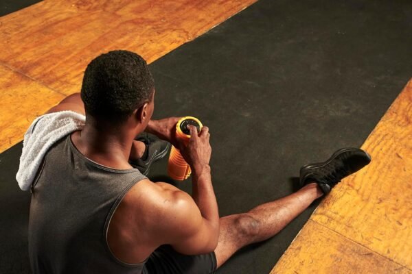 TRIGGERPOINT PERFORMANCE THERAPY GRID VIBE PLUS Four-Speed Vibrating Foam Roller - Image 10