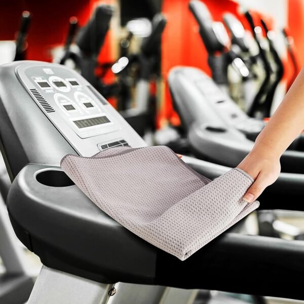 Microfiber Gym Towel Set for Sports Fitness, Yoga, Workout, Swimming, Soft and Quick-Drying Towels for Gym Bag (3 Pack, Pure Black) - Image 4