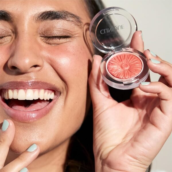 Clinique Cheek Pop Blush | Long Lasting, Buildable + Vibrant, Yet Natural-Looking Color - Image 4