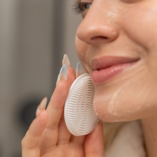 flexii® Silicone Face Scrubber - Gentle Facial Scrubber for Sensitive Skin, Exfoliating Face Scrubber, Face Wash Brush, Facial Cleansing Brush for Men and Women - Pink - Image 6