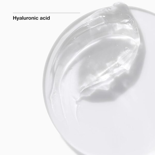 Clinique Dramatically Different Hydrating Jelly Lightweight Oil Free Face Moisturizer With Hyaluronic Acid For All Skin Types - Image 4