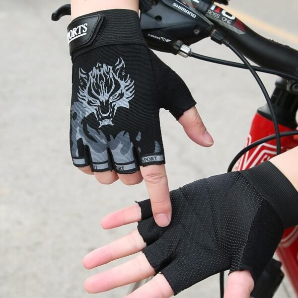 Workout Gloves for Men and Women, Wolf Head Half-Finger Riding Gloves: Non-Slip, Sun-Protective & Breathable for Summer Sports - Image 4
