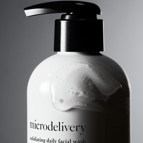 philosophy microdelivery exfoliating daily facial wash - with fine grain desert earth & gentle amino acids - scrubs away impurities & dead skin cells to alleviate dryness and rough texture - Image 3