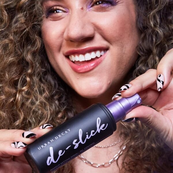 Urban Decay De-Slick Mattifying Makeup Setting Spray for Face, Waterproof, Smudge-proof, Oil & Shine Control, for Oily Combination Skin, Oil-free, Vegan, Cruelty-free - Image 6