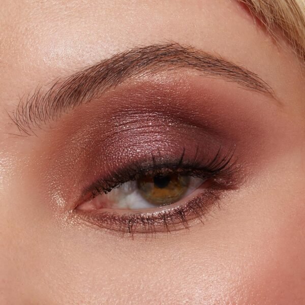 Sigma Beauty Quad Eyeshadow Palette – Makeup Eyeshadow Quad with a Buttery Soft Formula and Buildable, Blendable Shades for a Flawless Eye Look, Designed for All Day Wear (Bonbon) - Image 5